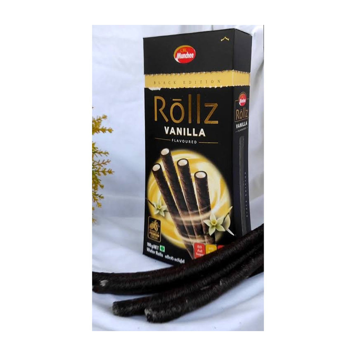 Rollz Vanilla Wafer Rolls 100g pack with cream-filled wafer rolls